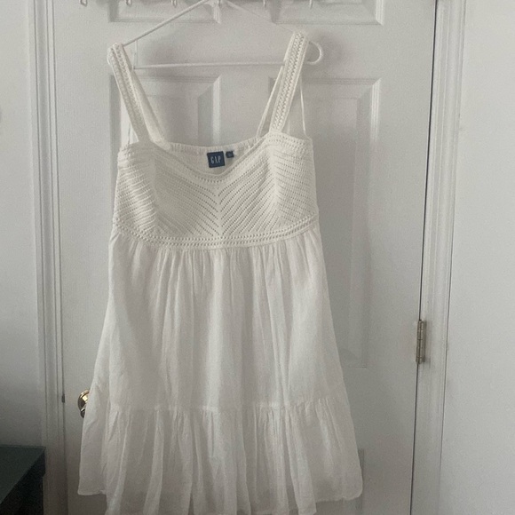 GAP Dresses & Skirts - NWT Gap cotton sundress. White. Lined. Elastic in back PTP 20 in & stretches. XL